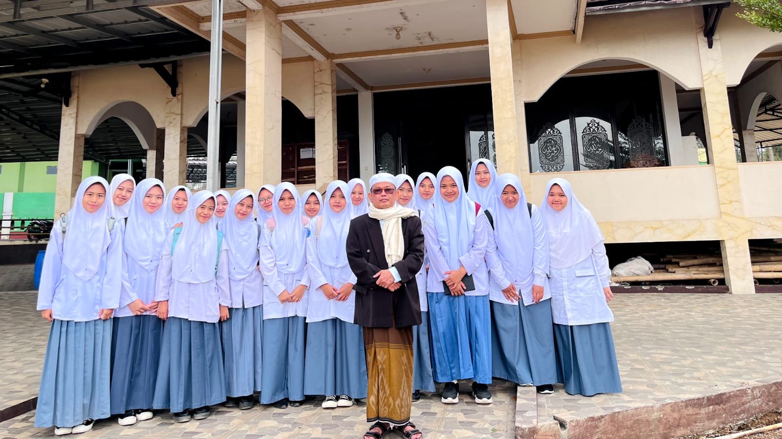 Kampus Pesantren SMAI MQ